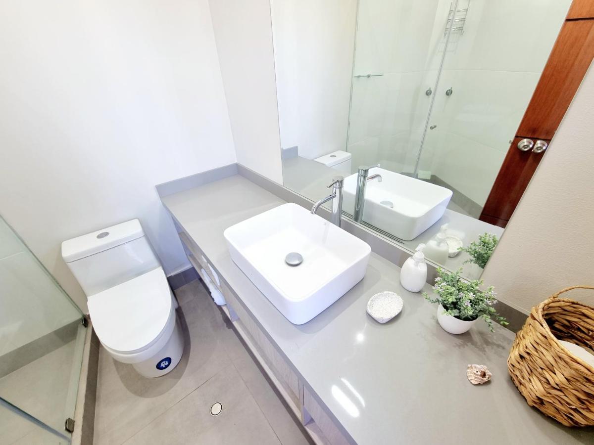 Condominio, Pocitas De Apartment *